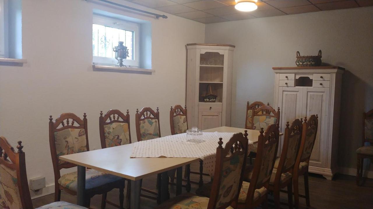 Wanderhuette Zum Bernhardsthal Villa Luaran gambar
