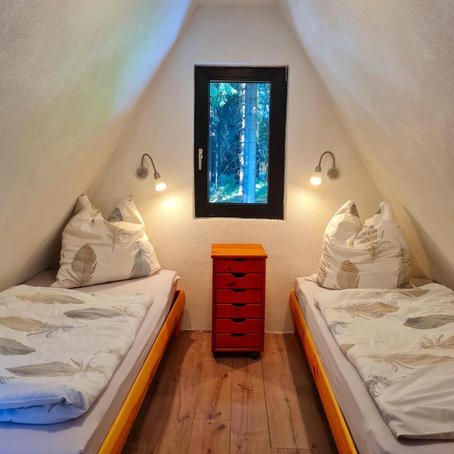 Wanderhuette Zum Bernhardsthal Villa Luaran gambar